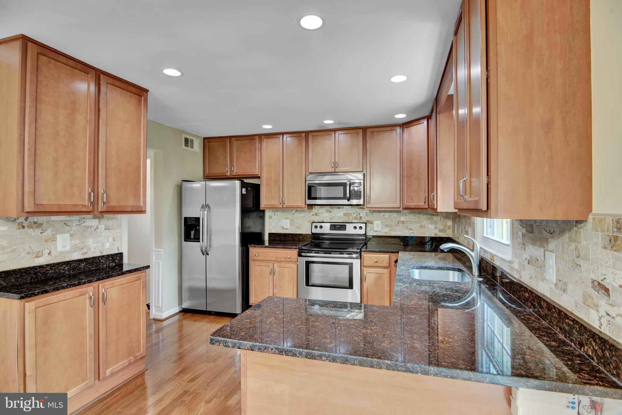 7772 Brandeis Way Springfield, VA 22153 - Photo 7 of 34 Kitchen