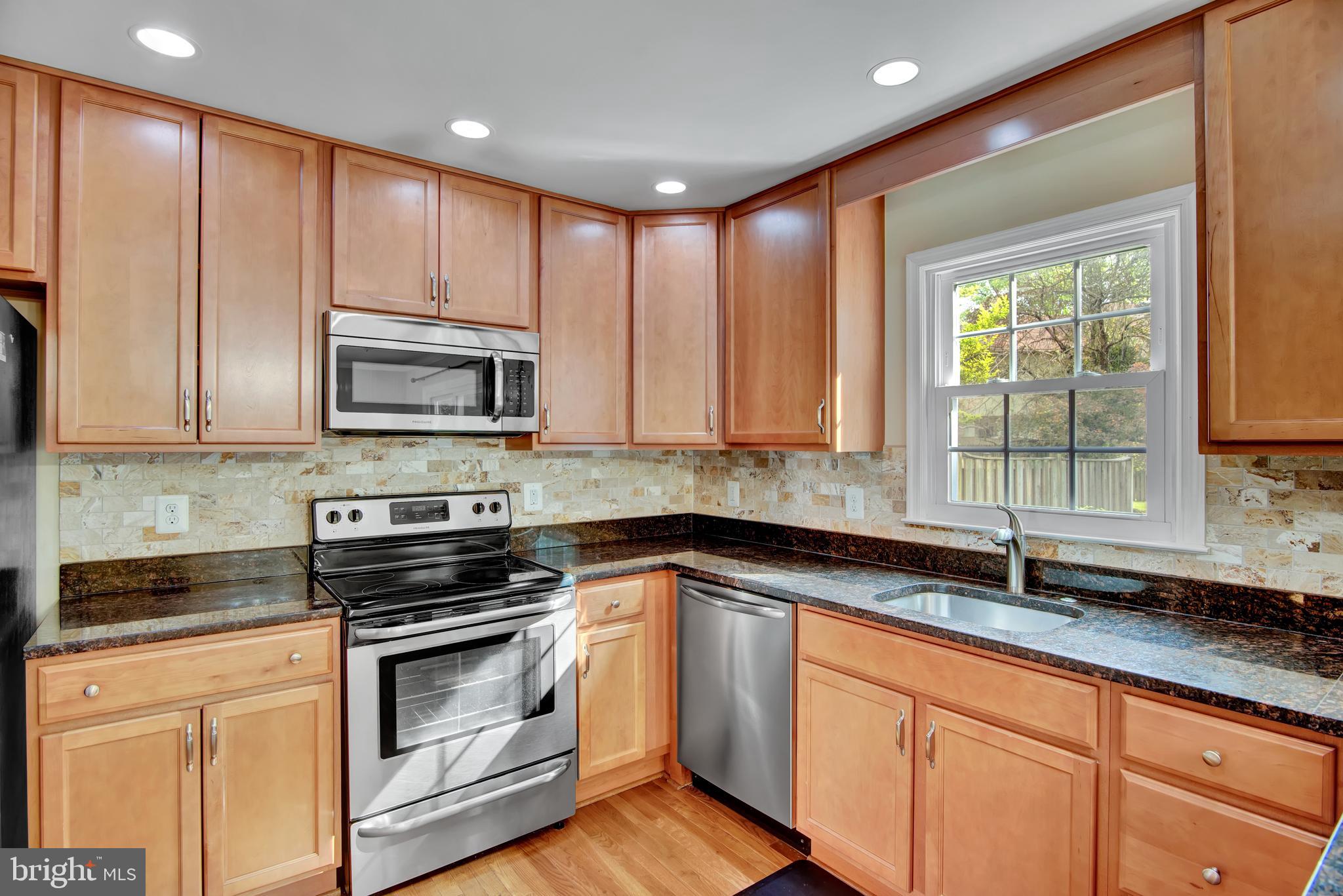 7772 Brandeis Way Springfield, VA 22153 - Photo 8 of 34 Kitchen