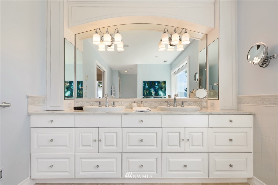 530 Bayside Road Bellingham, WA 98225 - Photo 25 of 40 a bathroom with a sink mirror and vanity