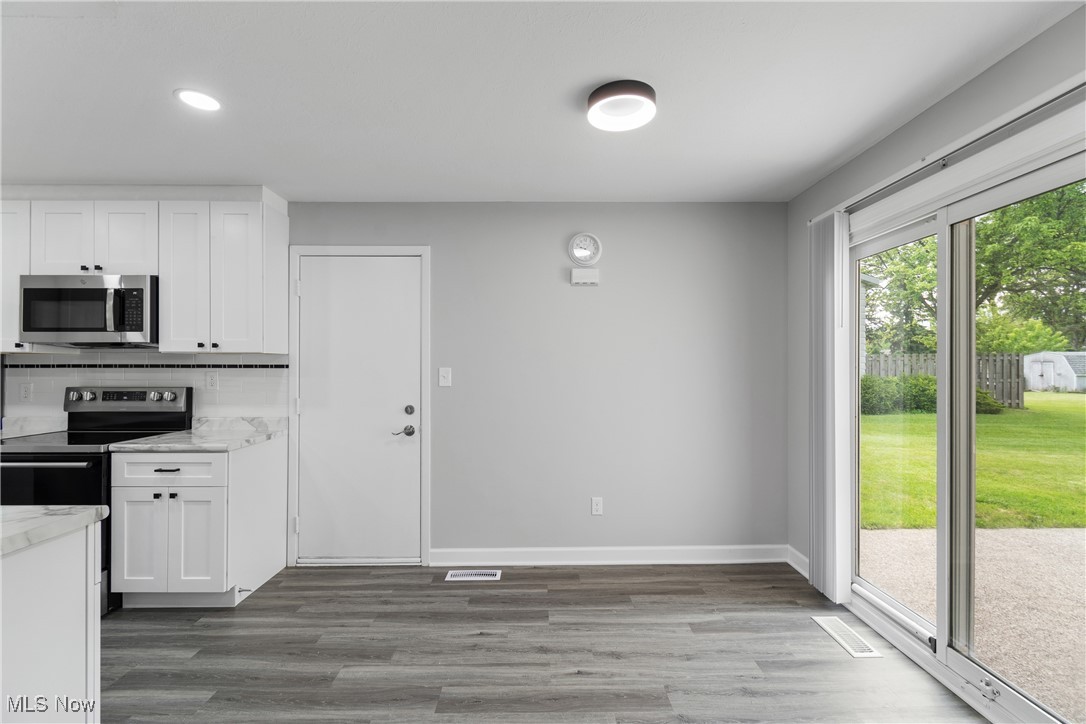 20343 Lunn Road Strongsville, OH 44149 - Photo 13 of 34 Gallery Image 13