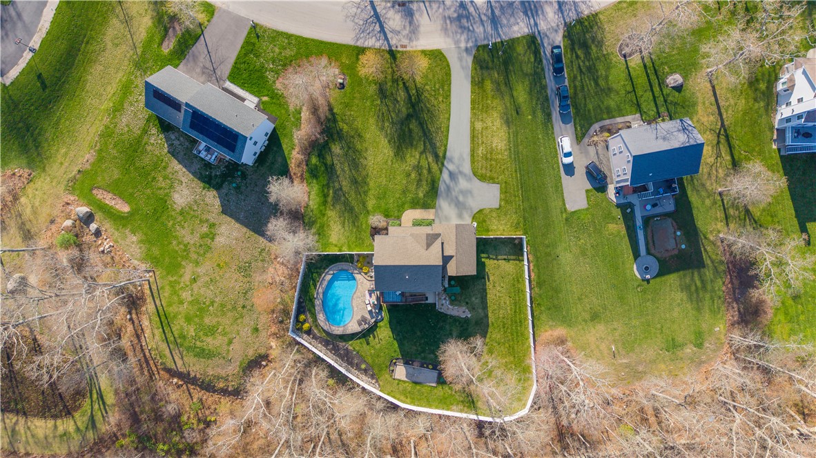 435 Cottrell Road Tiverton, RI 02878 - Photo 6 of 44 Gallery Image 6
