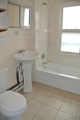 $539,900 | 162-64 Redfield Place, Unit 64, Syracuse, NY 13210