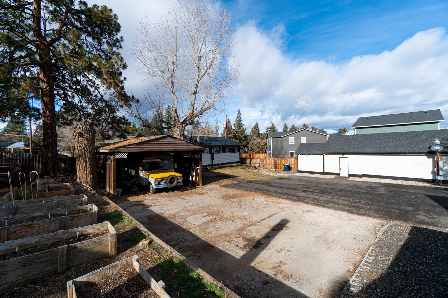 61555 Southeast Alstrup Road Bend, OR 97702 - Photo 29 of 30 61555-022