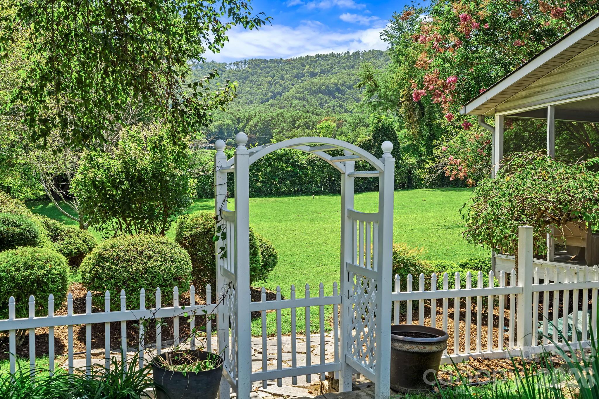 187 Duncan Creek Road Fletcher, NC 28732 - Photo 43 of 48 Gallery Image 43