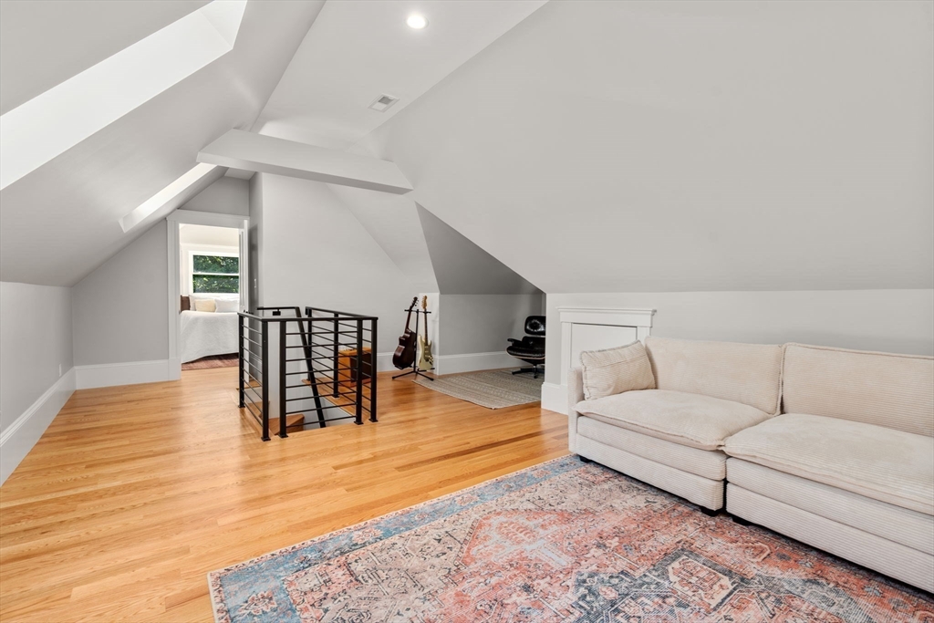 41 Brown Avenue Boston, MA 02131 - Photo 24 of 37
