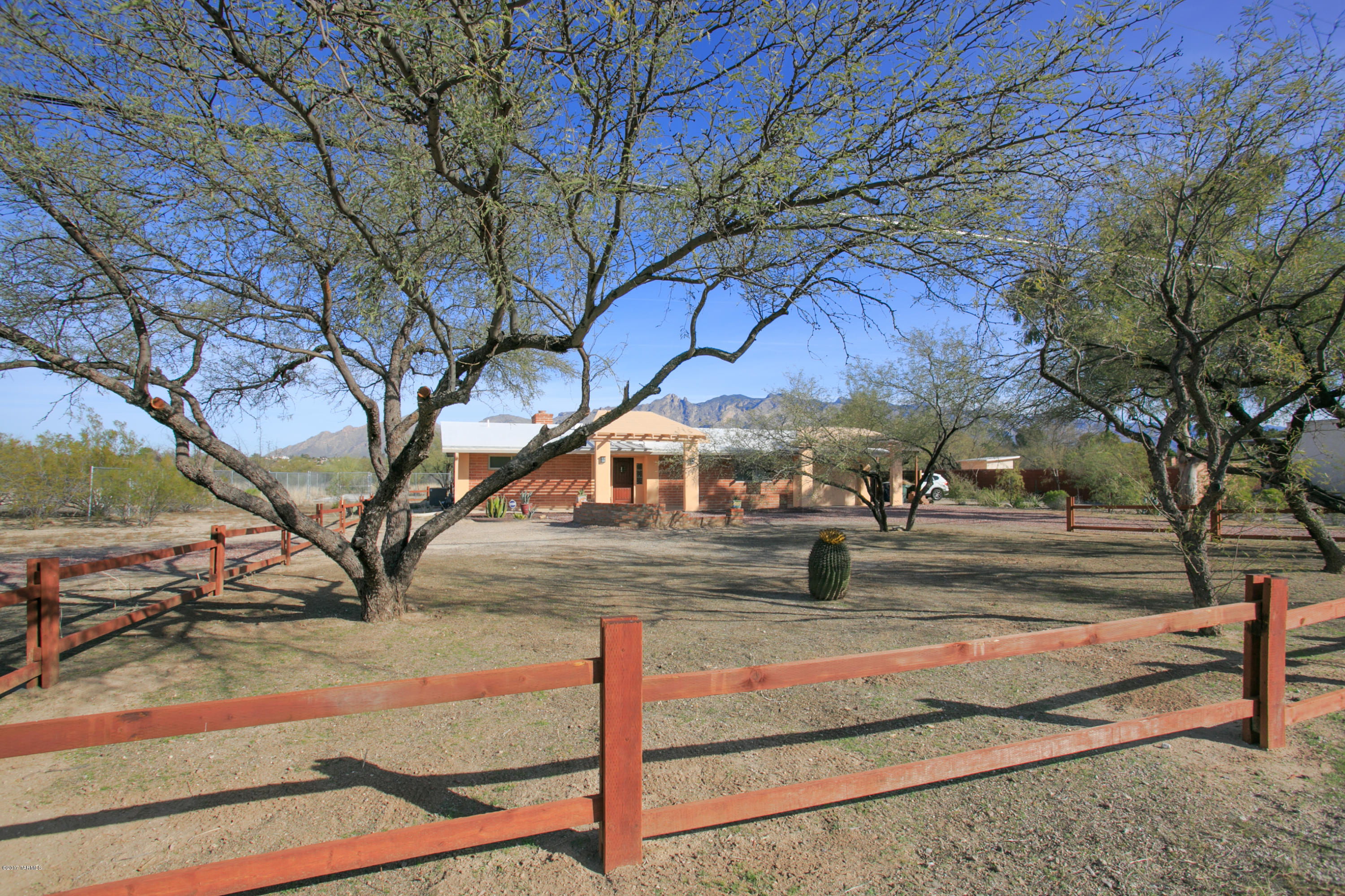 2611 East Allen Road Tucson, AZ 85716 - Photo 2 of 27 Gallery Image 2