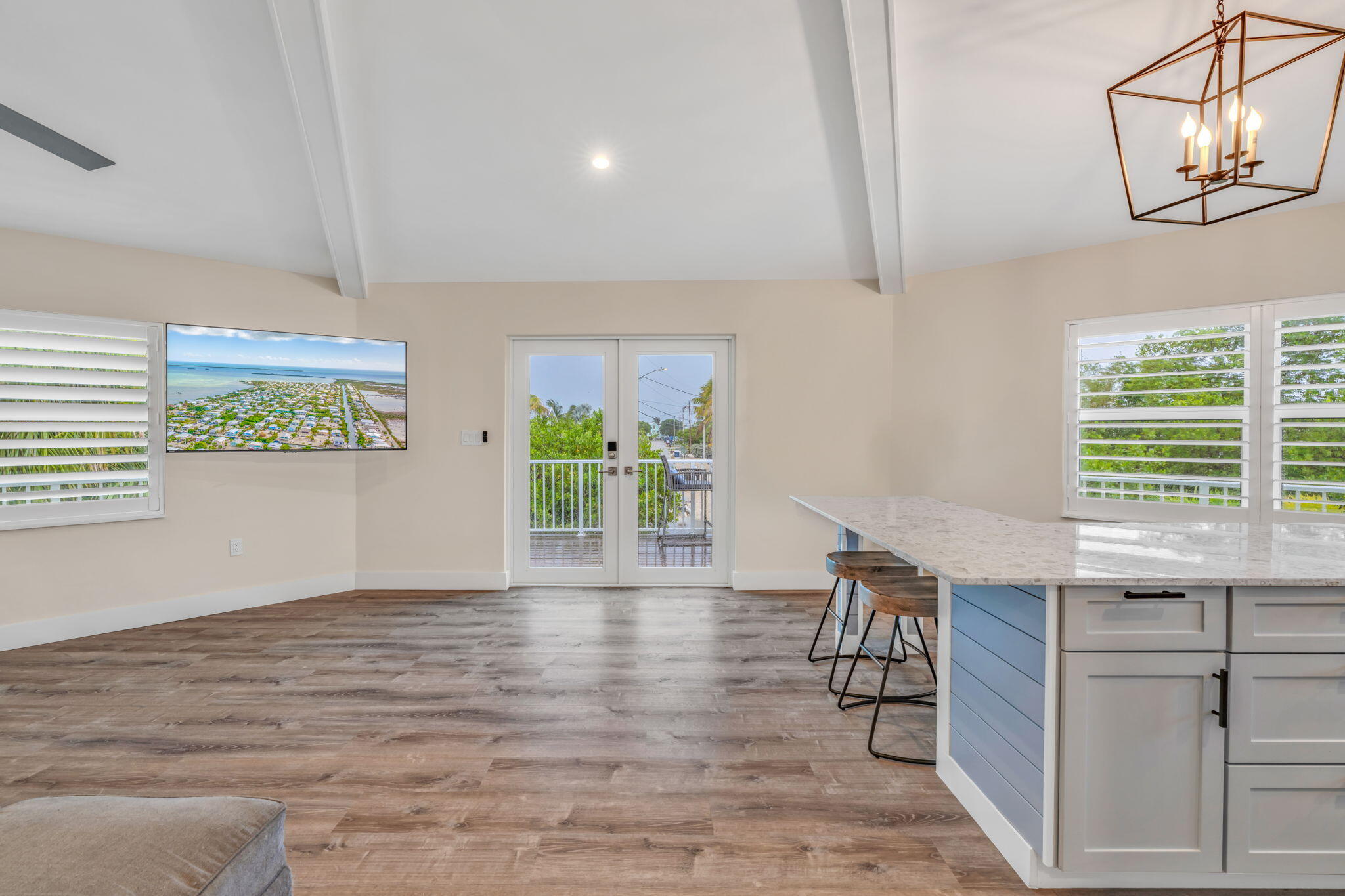 273 Indies Road Summerland Key, FL 33042 - Photo 7 of 37 Living Area