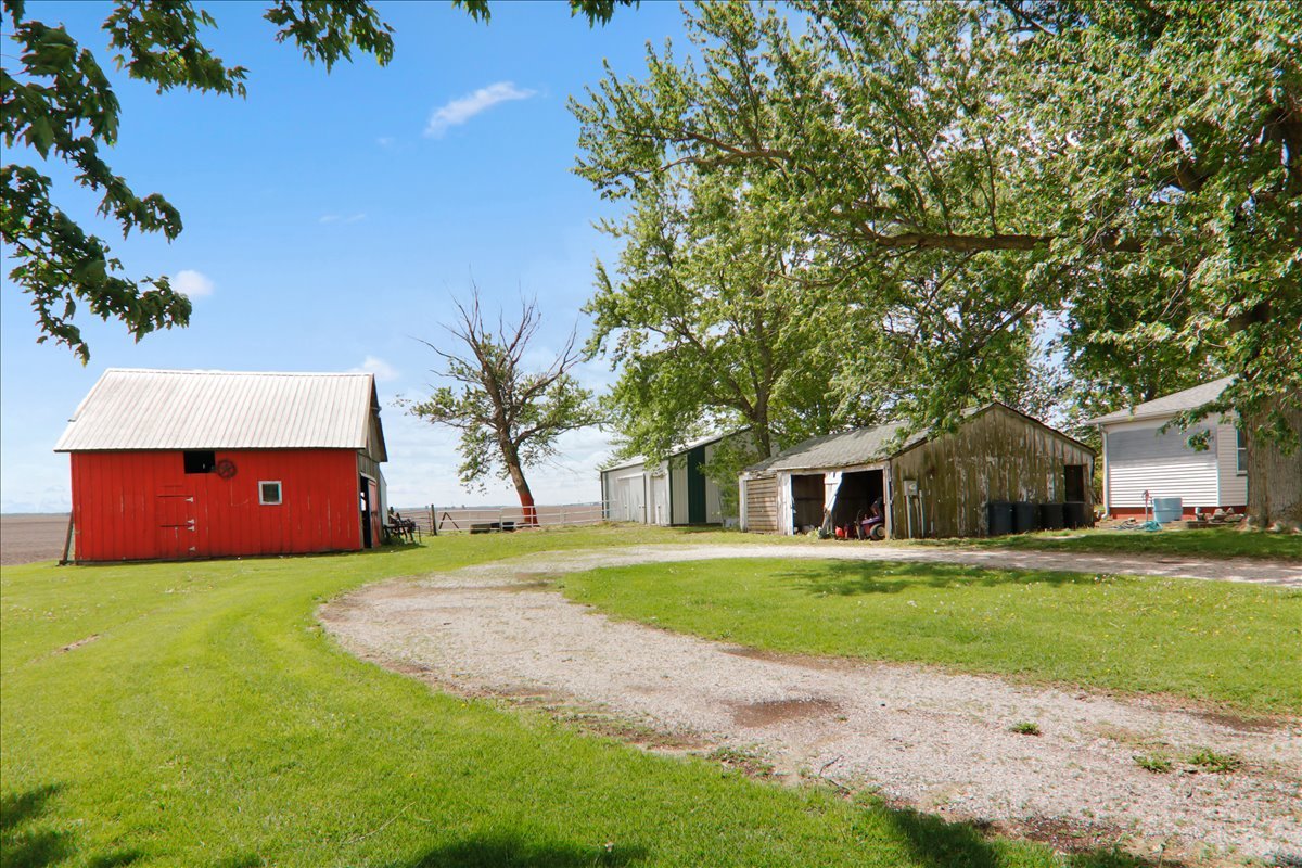 33329 Olympia Road Armington, IL 61721 - Photo 15 of 19