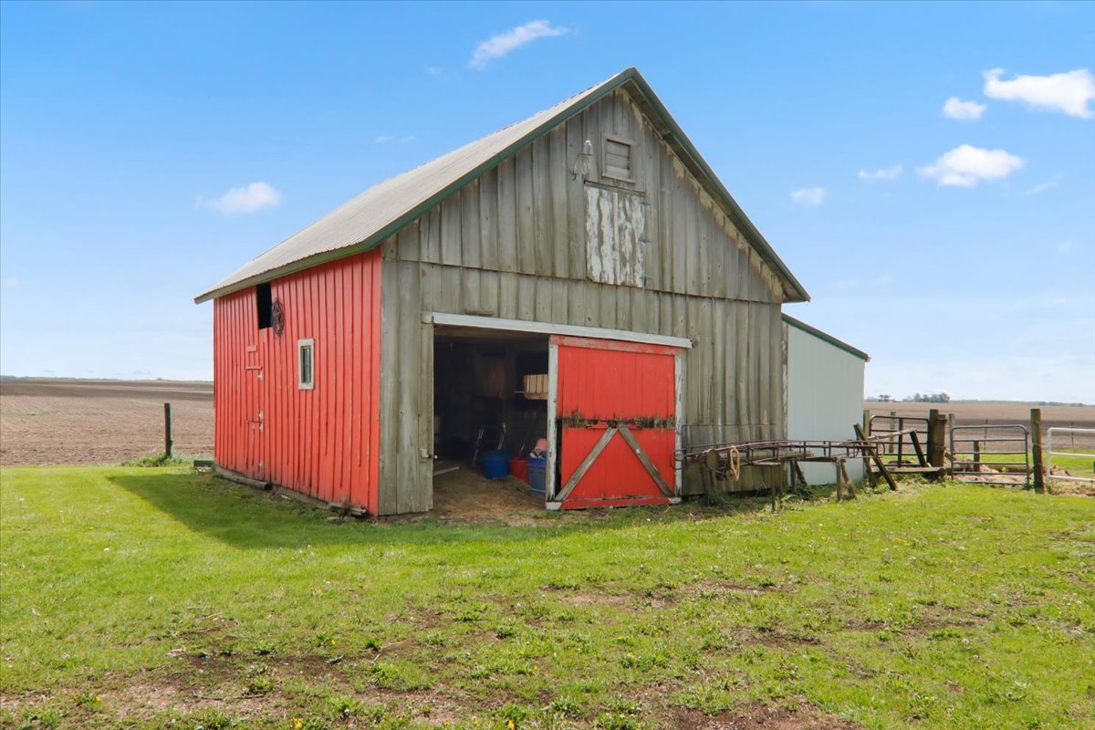 33329 Olympia Road Armington, IL 61721 - Photo 16 of 19