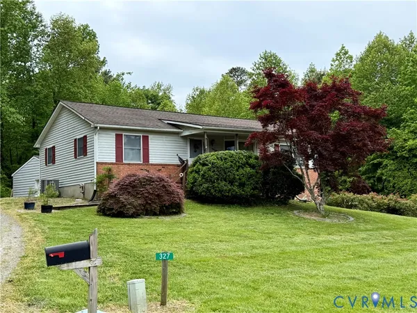 $275,000 | 327 Gilbert Lane, Kilmarnock, VA 22482