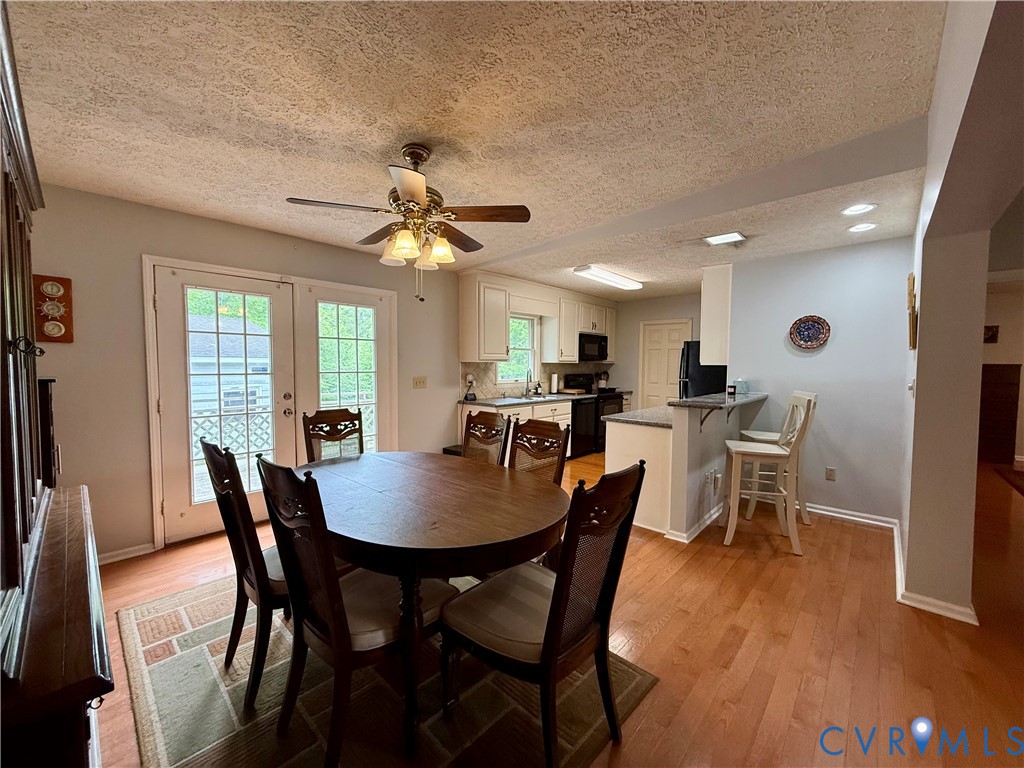 327 Gilbert Lane Kilmarnock, VA 22482 - Photo 13 of 38