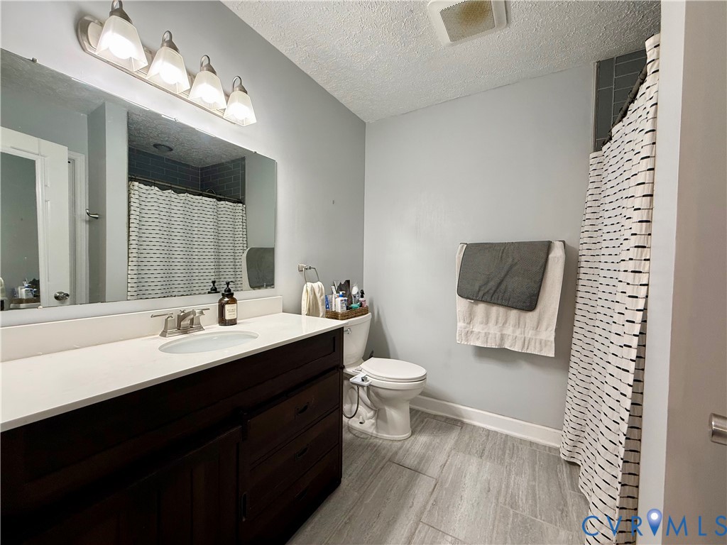 327 Gilbert Lane Kilmarnock, VA 22482 - Photo 19 of 38