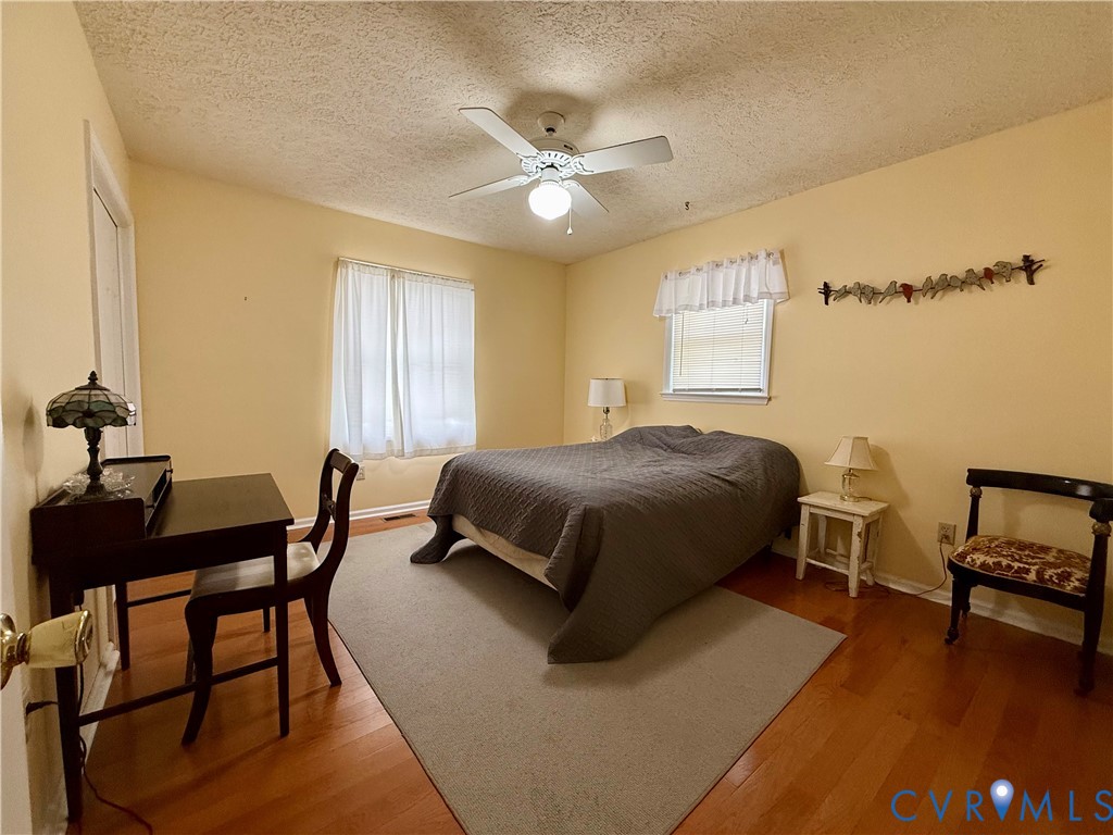327 Gilbert Lane Kilmarnock, VA 22482 - Photo 23 of 38