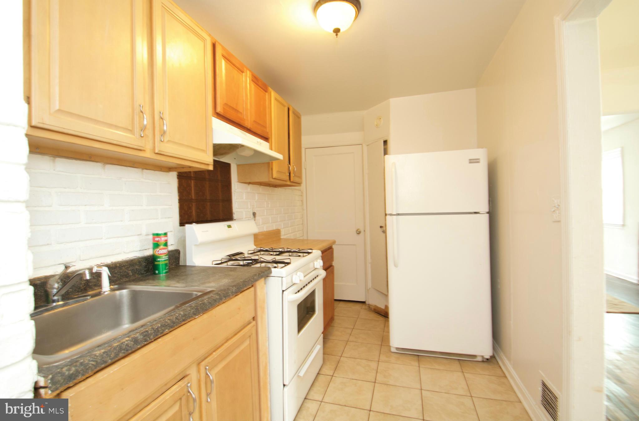 7227 East Forest Road Landover, MD 20785 - Photo 5 of 13 Kitchen