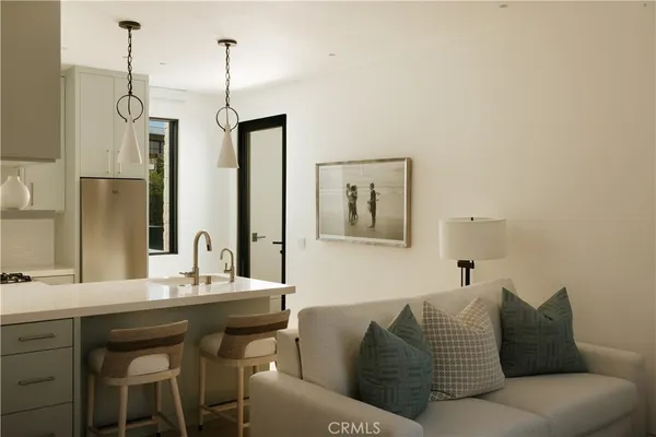 $100,000 | 212 Hazel Drive, Corona del Mar, CA 92625