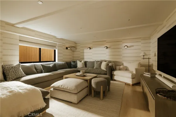 $100,000 | 212 Hazel Drive, Corona del Mar, CA 92625