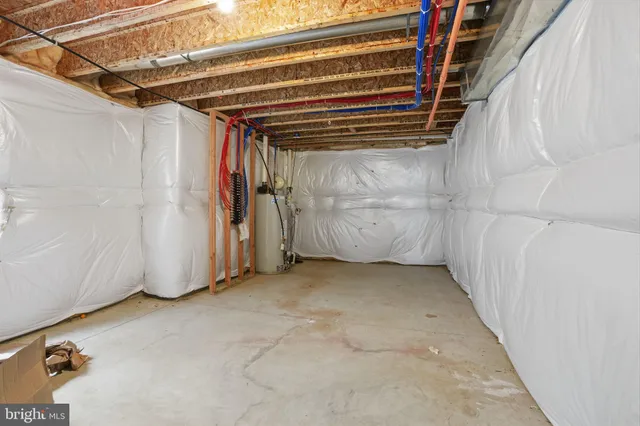 a view of utility room