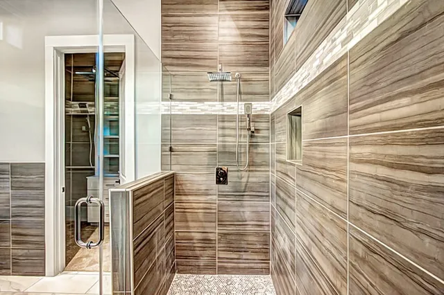 $2,500 | 4861 Benning Drive, Houston, TX 77035