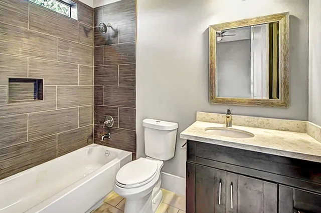 $2,500 | 4861 Benning Drive, Houston, TX 77035