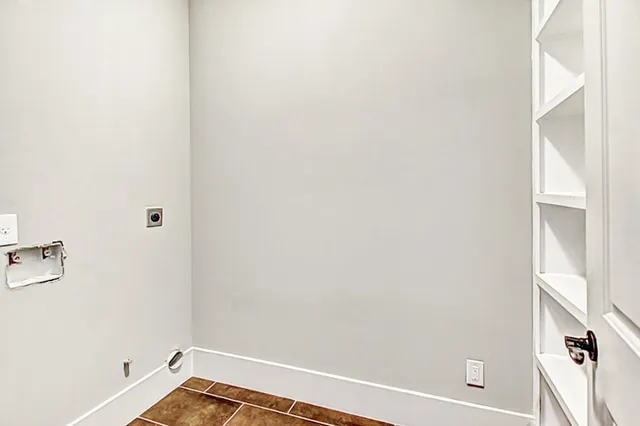 $2,500 | 4861 Benning Drive, Houston, TX 77035