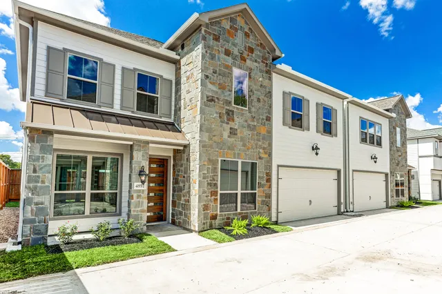 $2,500 | 4861 Benning Drive, Houston, TX 77035