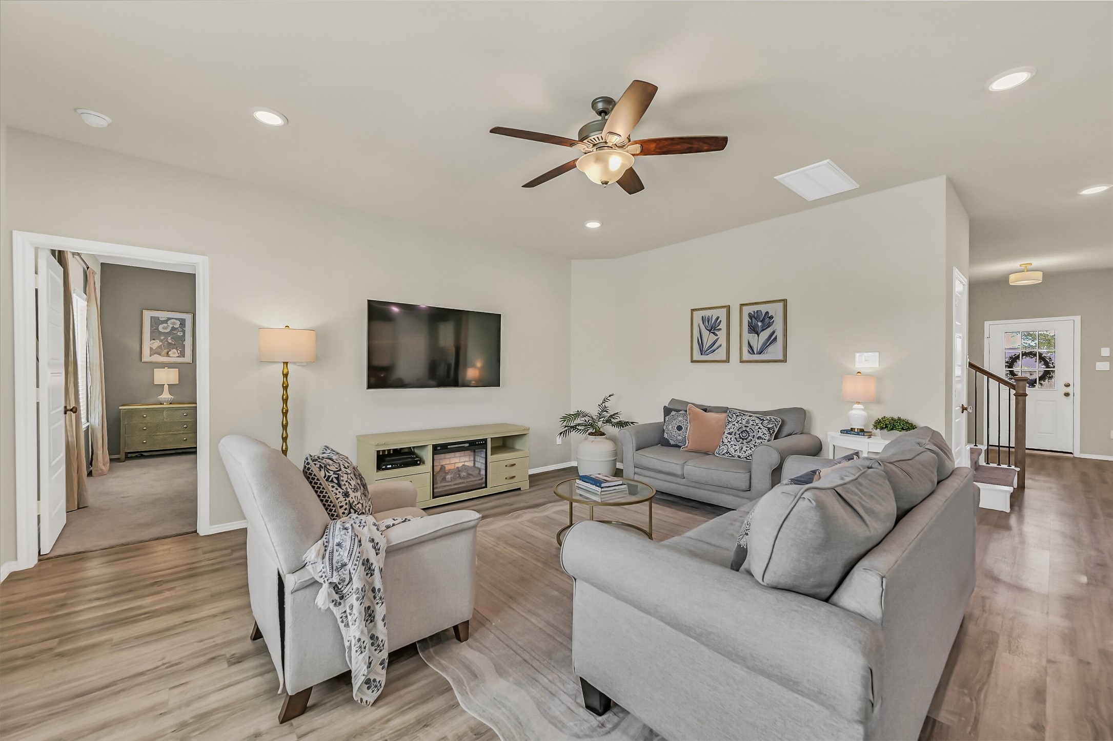 13711 Saxon Cliff Lane Rosharon, TX 77583 - Photo 8 of 30