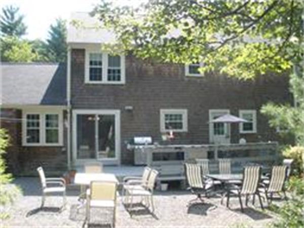 73 Dr Braley Road Freetown, MA 02717 - Photo 5 of 13 Gallery Image 5