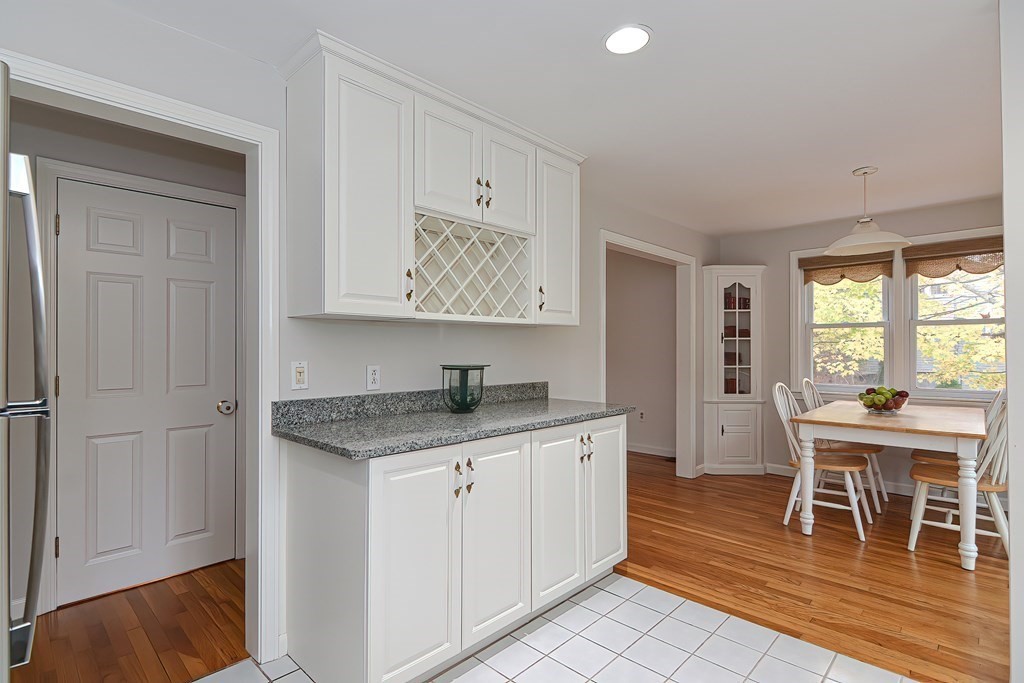 212 Jordan Road Franklin, MA 02038 - Photo 4 of 35 Gallery Image 4