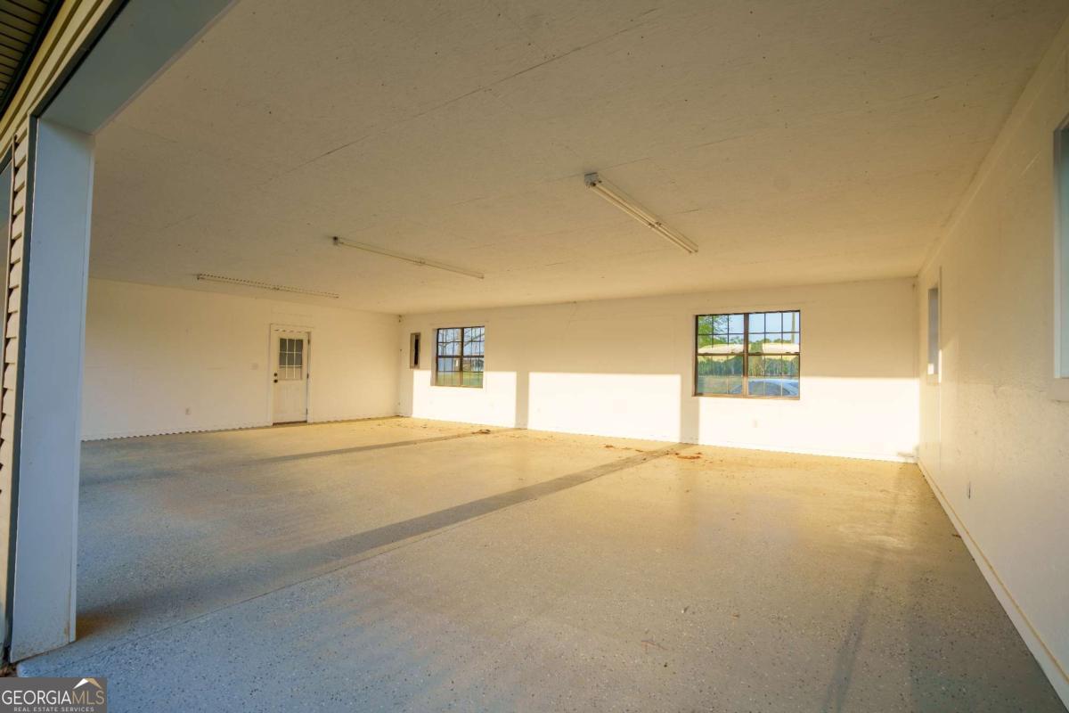 469 Dyal Road Baxley, GA 31513 - Photo 12 of 49