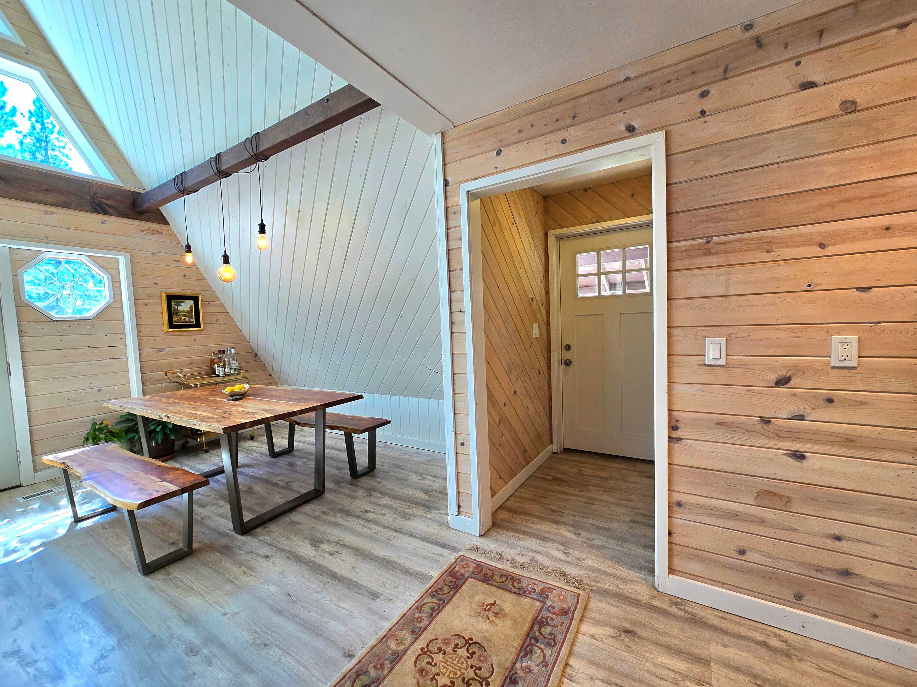 10211 Old Fort Road Klamath Falls, OR 97601 - Photo 4 of 79 20250619_153427