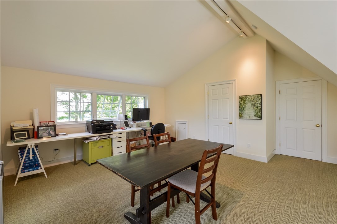 78 Whittier Road Jamestown, RI 02835 - Photo 36 of 38 Gallery Image 36