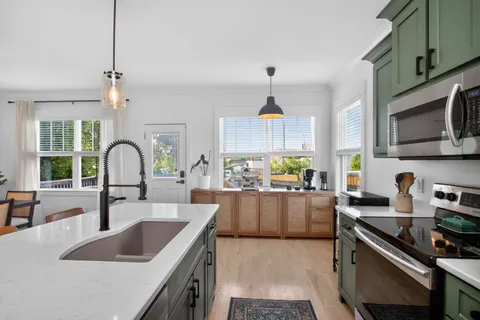 $630,000 | 315 Joyner Avenue, Nashville, TN 37210