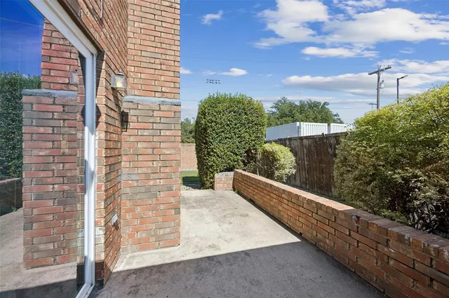 a view of a pathway both side of building