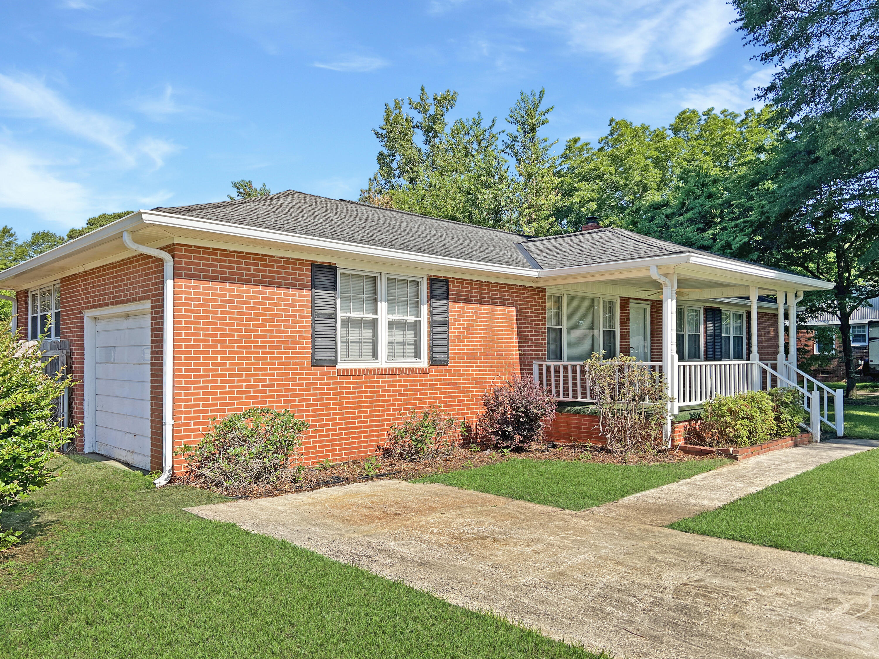 417 Old Airport Road Aiken, SC 29801 - Photo 2 of 24 IMG_0562