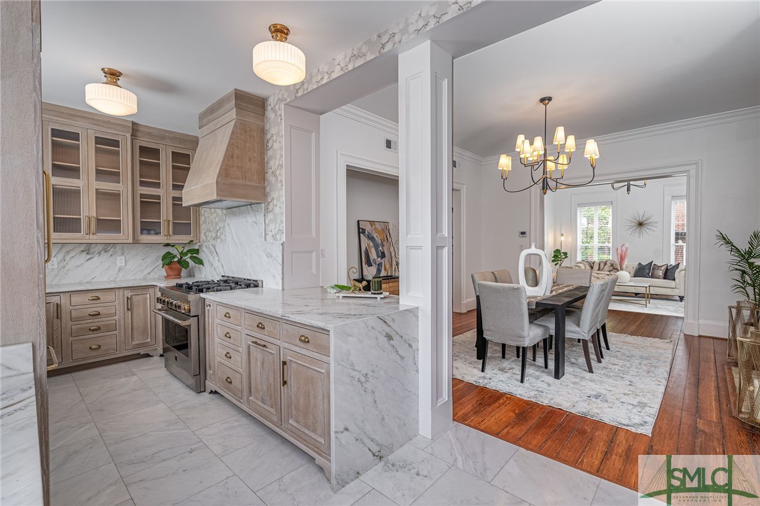 103 West Taylor Street Savannah, GA 31401 - Photo 13 of 43