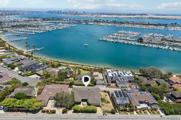 $5,499,900 | 827 Rosecrans Street, San Diego, CA 92106
