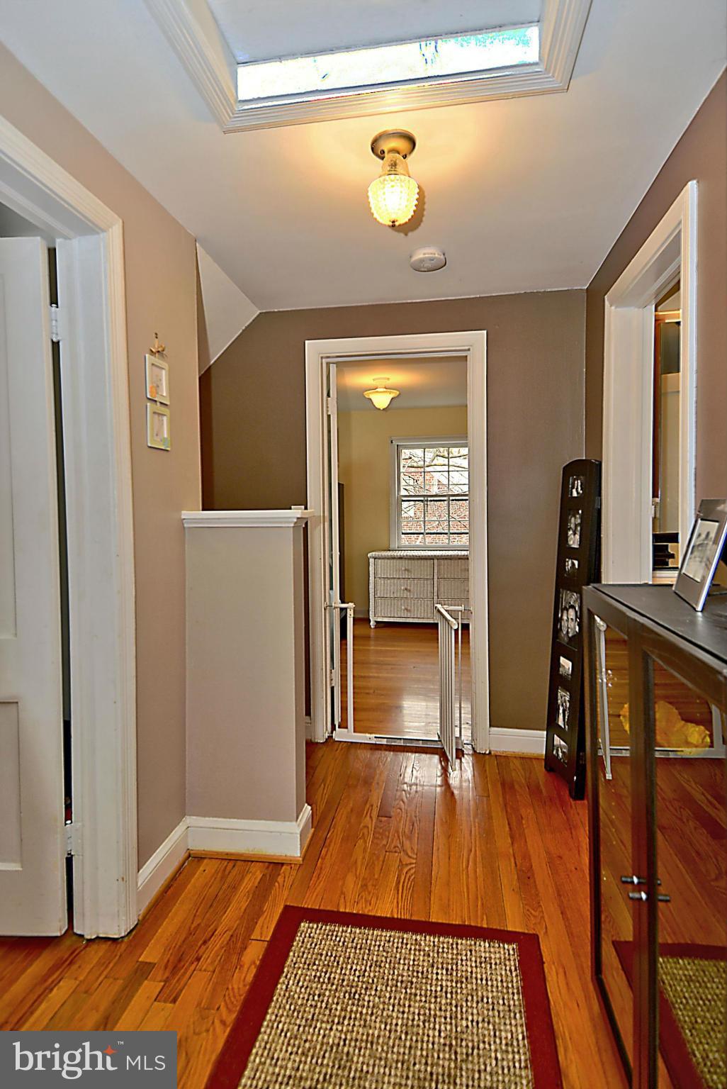 9510 Warren Street Silver Spring, MD 20910 - Photo 15 of 28 Interior (General)