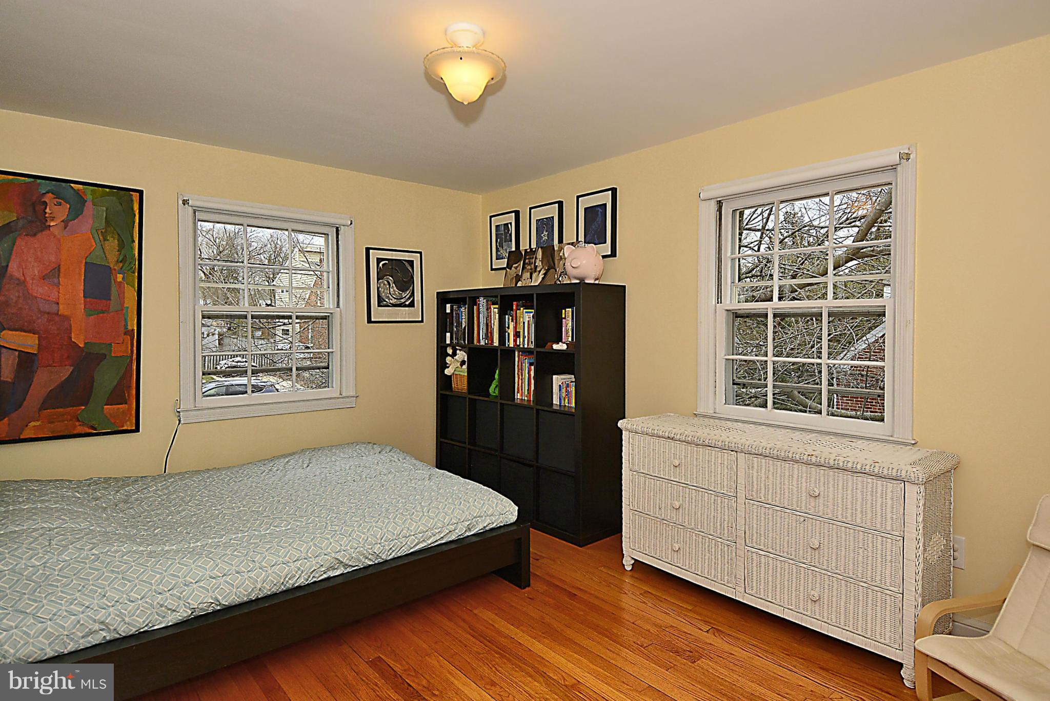 9510 Warren Street Silver Spring, MD 20910 - Photo 20 of 28 Bedroom