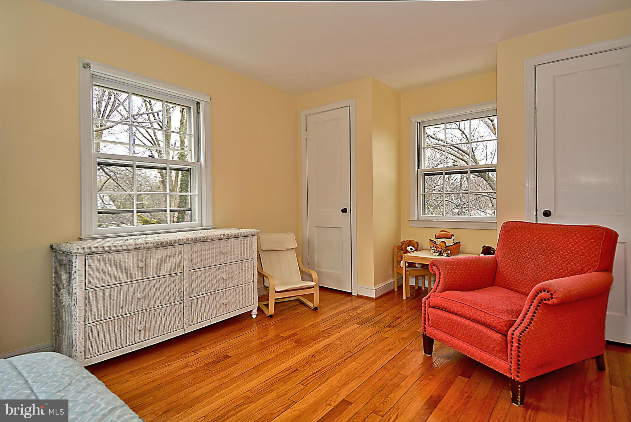 9510 Warren Street Silver Spring, MD 20910 - Photo 22 of 28 Bedroom