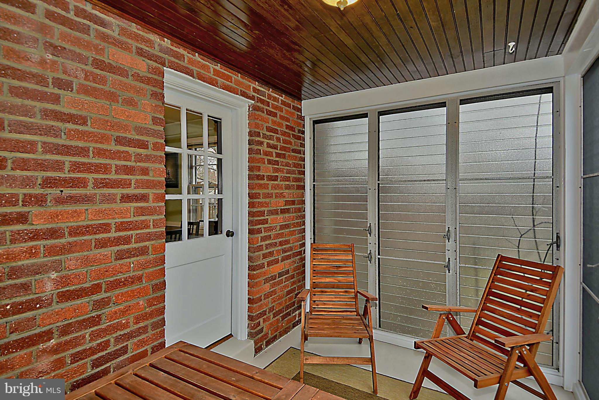 9510 Warren Street Silver Spring, MD 20910 - Photo 23 of 28 Exterior (General)
