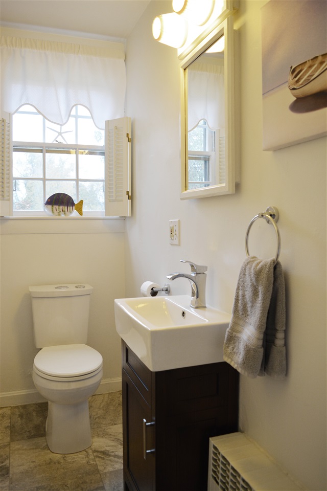60 South Road North Hampton, NH 03862 - Photo 19 of 40
