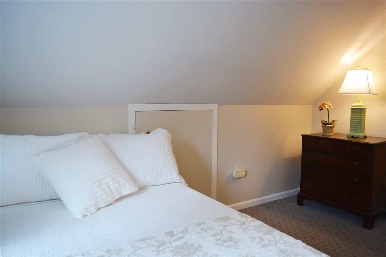 60 South Road North Hampton, NH 03862 - Photo 25 of 40