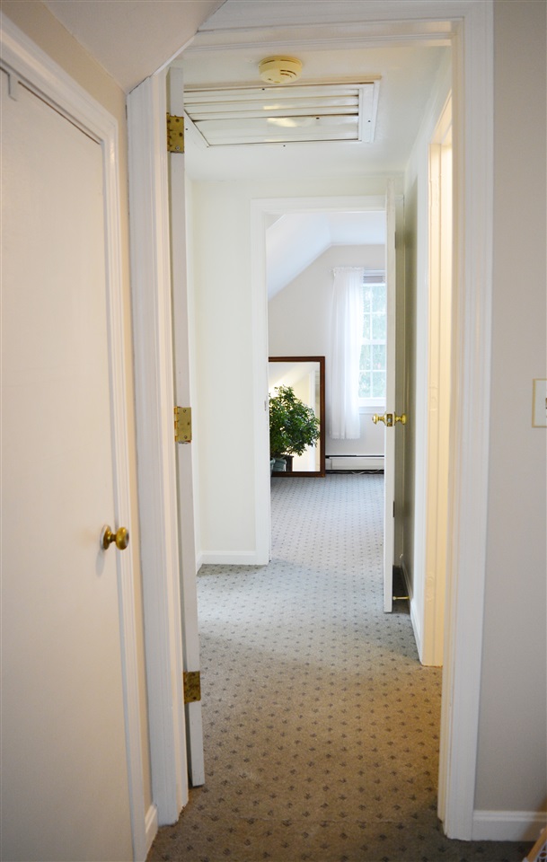 60 South Road North Hampton, NH 03862 - Photo 27 of 40