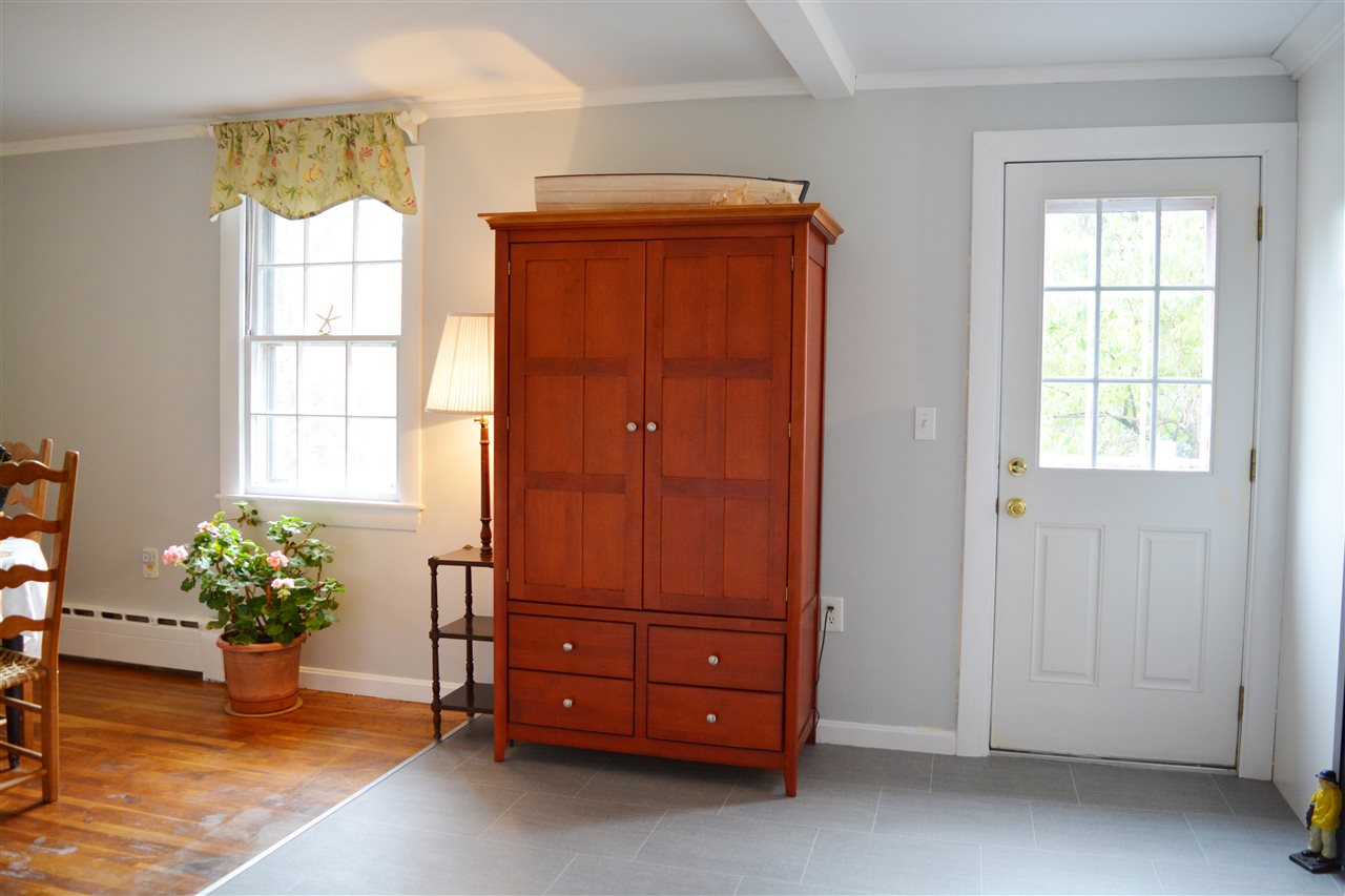 60 South Road North Hampton, NH 03862 - Photo 9 of 40