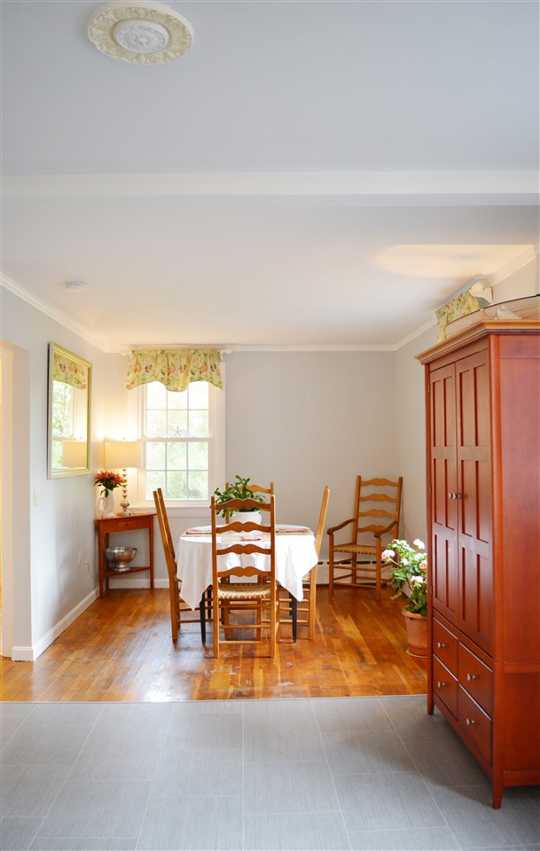 60 South Road North Hampton, NH 03862 - Photo 10 of 40