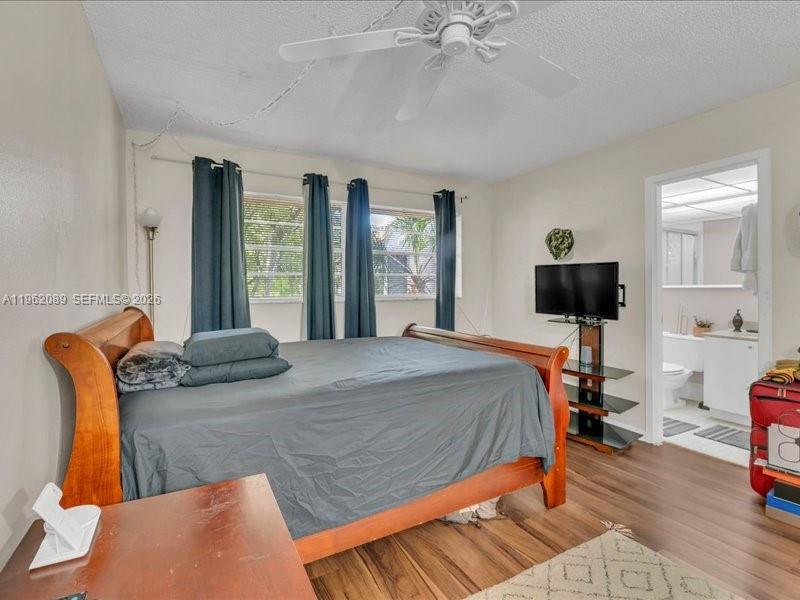469 North Pine Island Road, Unit B305 Plantation, FL 33324 - Photo 17 of 32