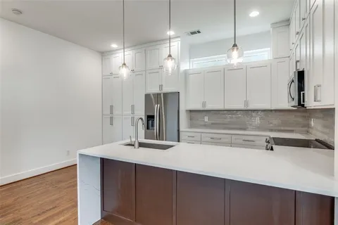 $459,000 | 5711 Ross Avenue, Unit 5, Dallas, TX 75206