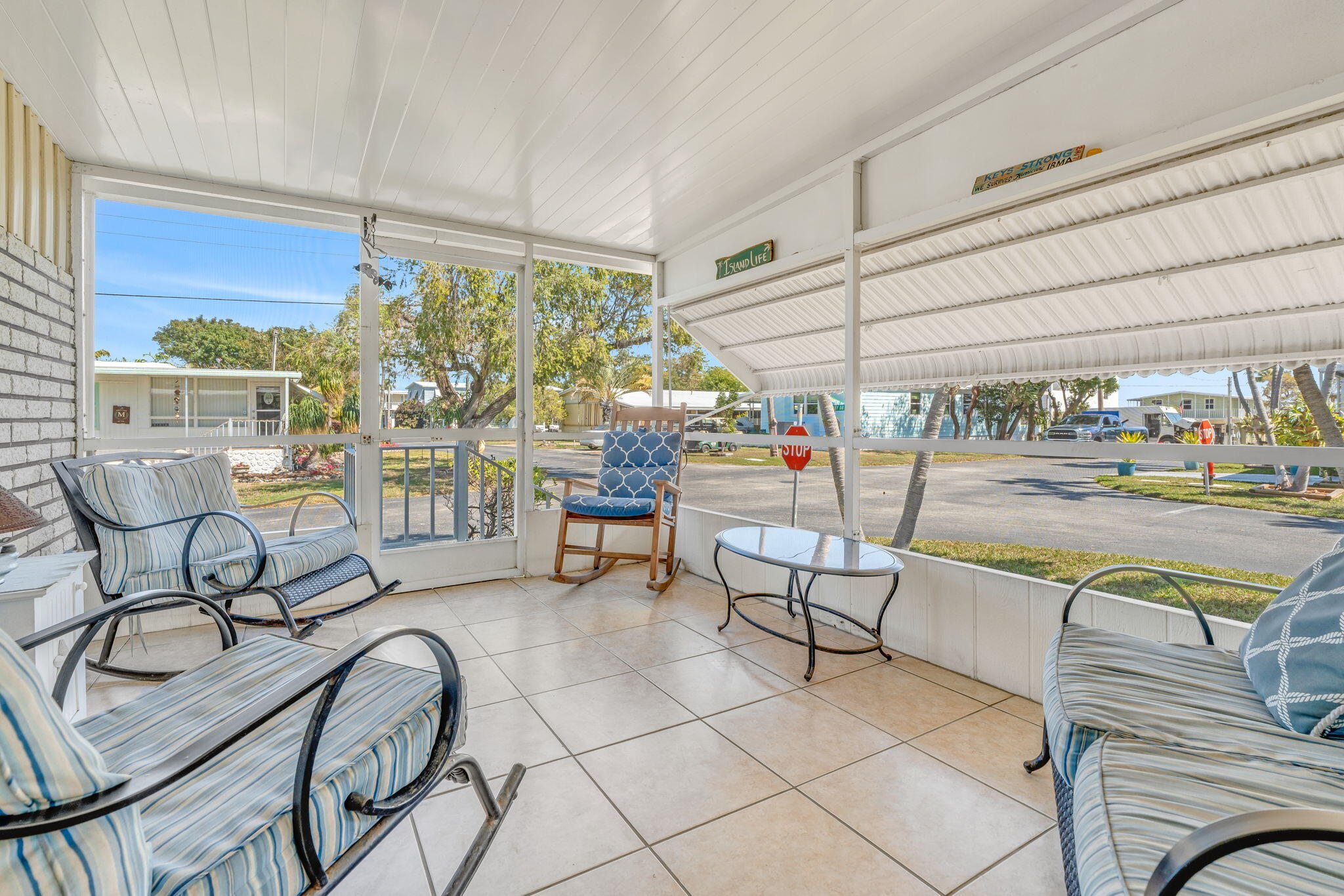 902 South Ruby Drive Key Largo, FL 33037 - Photo 41 of 44 Screened porch