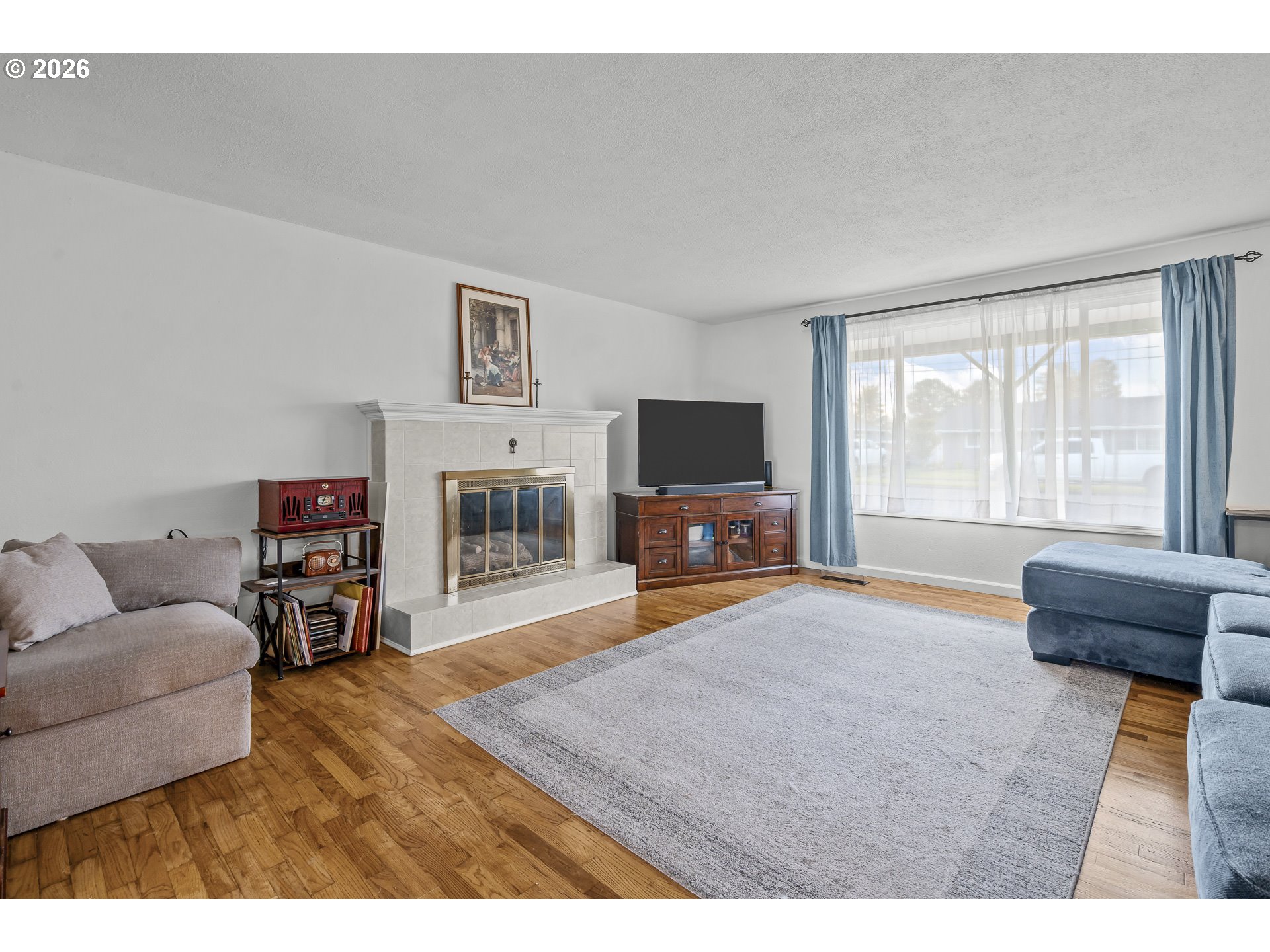 586 45th Place Northeast Salem, OR 97301 - Photo 5 of 39