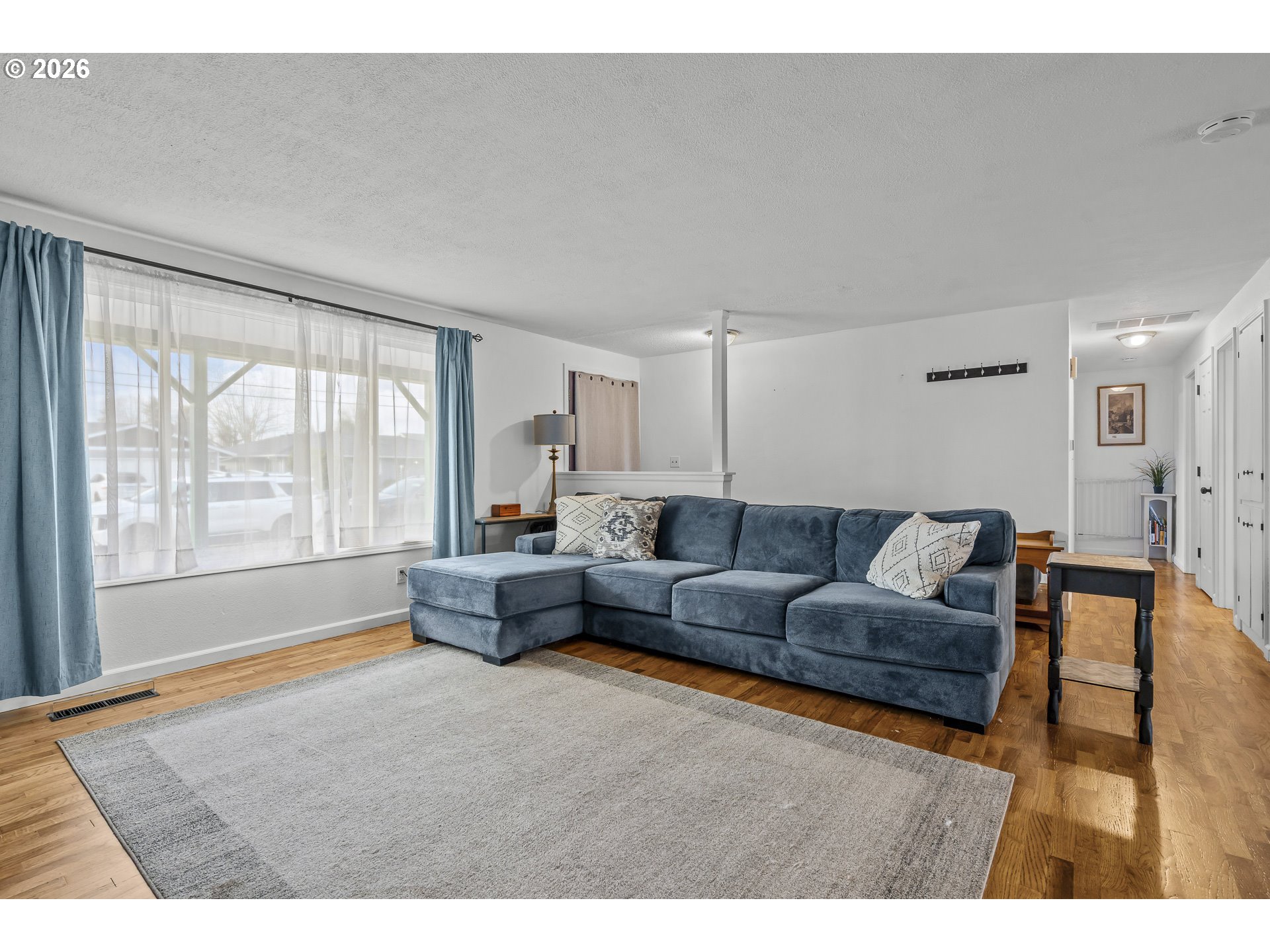 586 45th Place Northeast Salem, OR 97301 - Photo 6 of 39